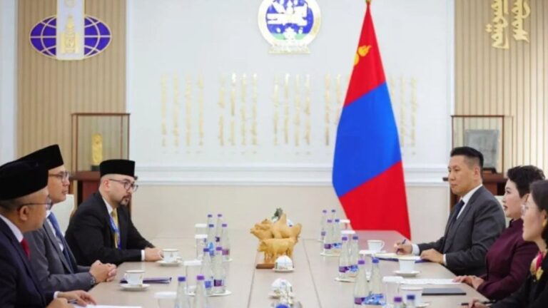 endonezya-ve-mogolistan-iliskilerinin-70-yili-icin-ziyaret-hazirliklari-basladi-Eniva9rx.jpg