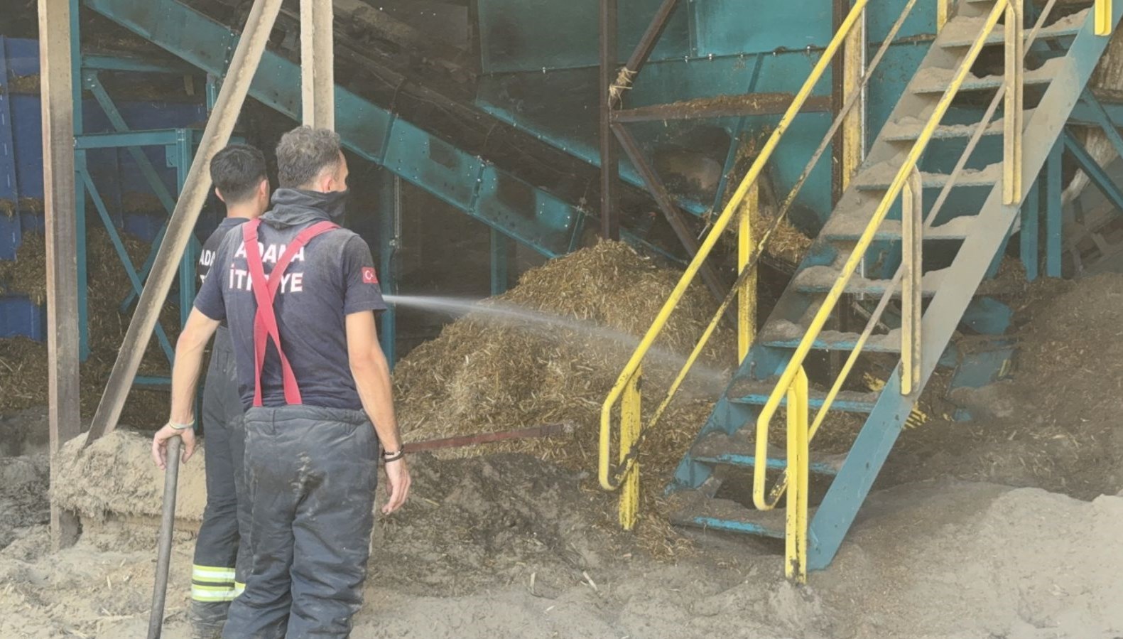 adanada enerji tesisinde yangin OuxuikYV