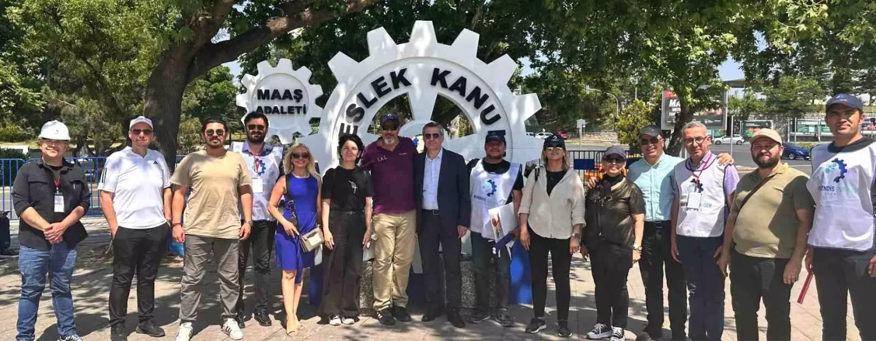 muhendisler emegin degersizlesmesine dikkat cekti BUBduOxF