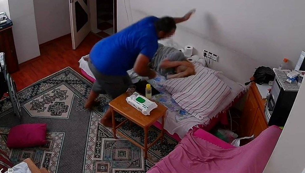 sizofren doktorun dovdugu yatalak anne hastanede oldu pTGgPZ3a