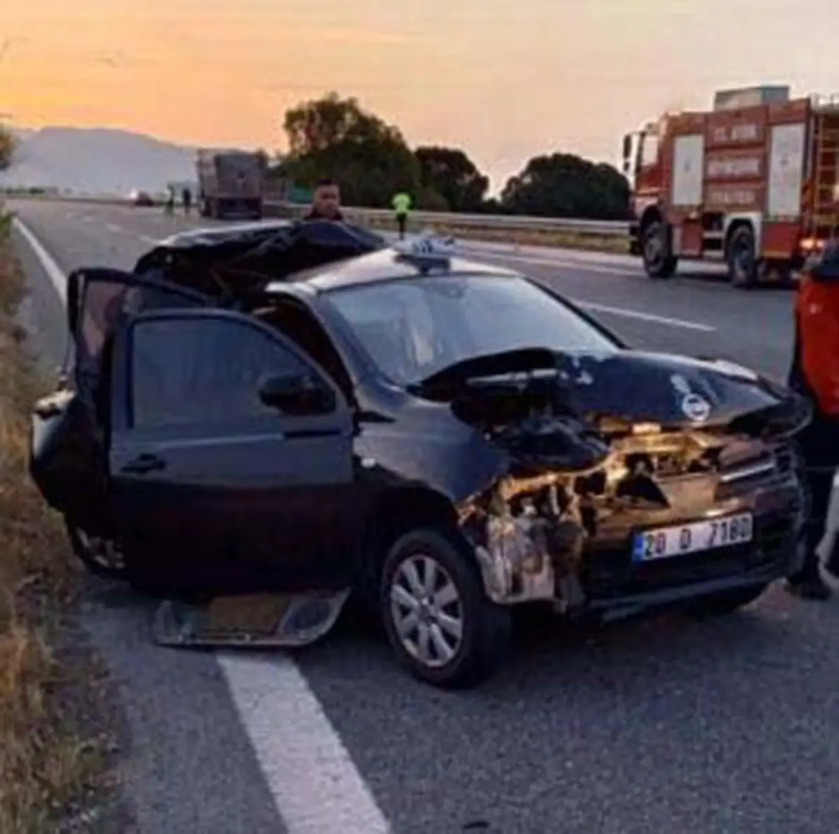 aydindaki zincirleme kazada 1 olu kMvJWi95