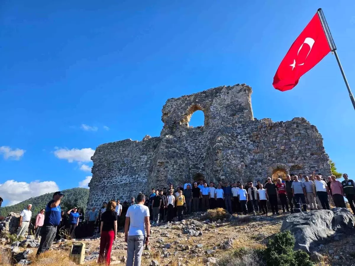 mersinde cumhuriyet bayrami coskuyla kutlandi M8aiecgP.jpg