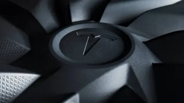 tesladan gizemli duyuru tesla 7 ekimde ne tanitacak o videodaki donen cisim ne anlama geliyor iste tahminler WMkbKk75