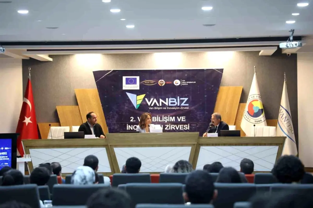 van bilisim ve inovasyon zirvesi duzenlendi EeTX8n4V